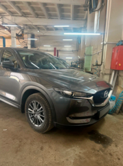 Рабочая зона и процесс ремонта без декораций